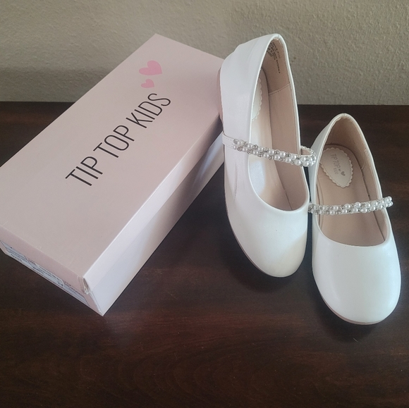 2 Pairs of Girls Size 1 Dress/Jazz Dance Shoes - Picture 7 of 7